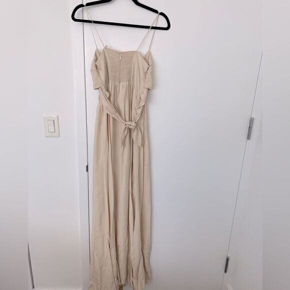 Reformation Carrara dress in almond NWT - Picture 6 of 9